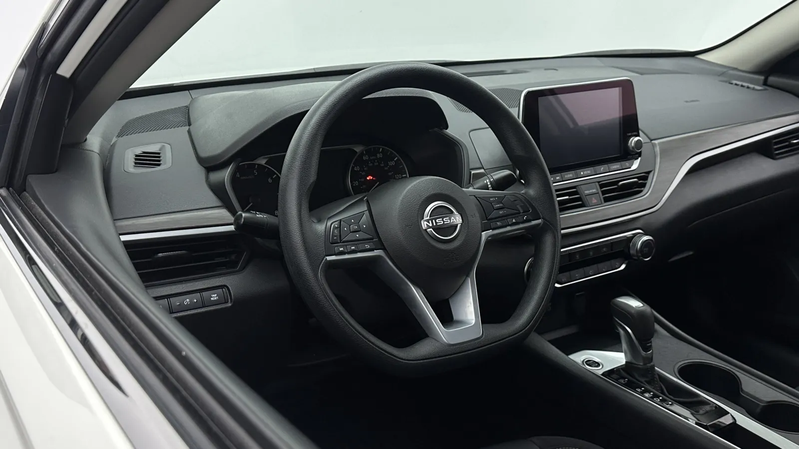 Nissan Altima photo 8
