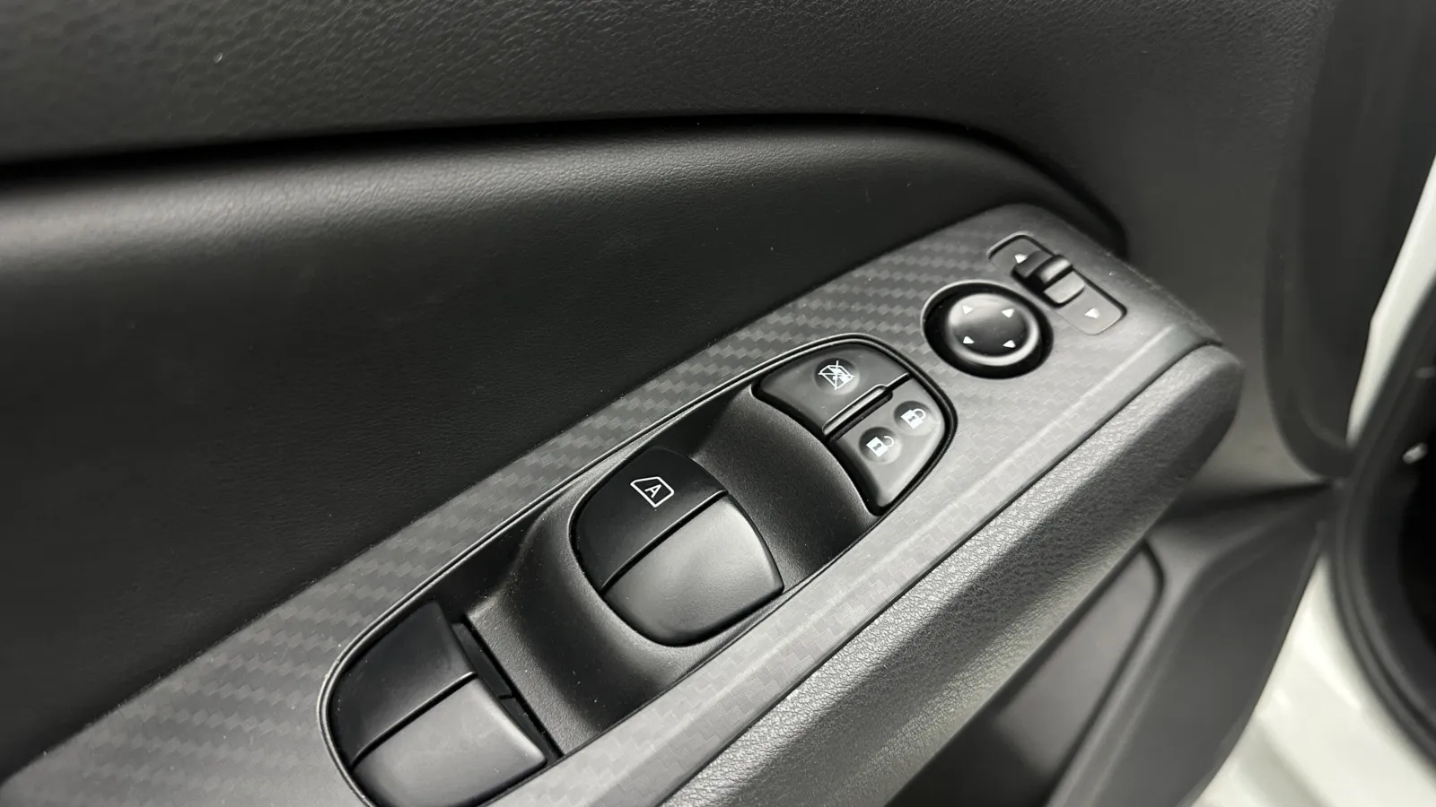 Nissan Altima photo 12