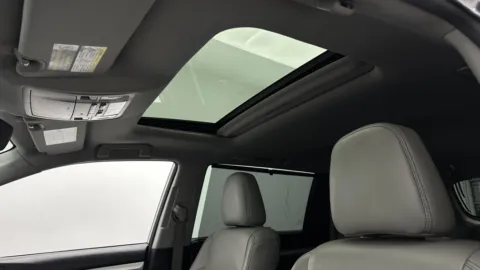 More photos of 2018 Toyota Highlander XLE at Auto Boutique Florida, FL