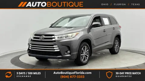 Gray 2018 Toyota Highlander XLE for sale in Jacksonville, FL