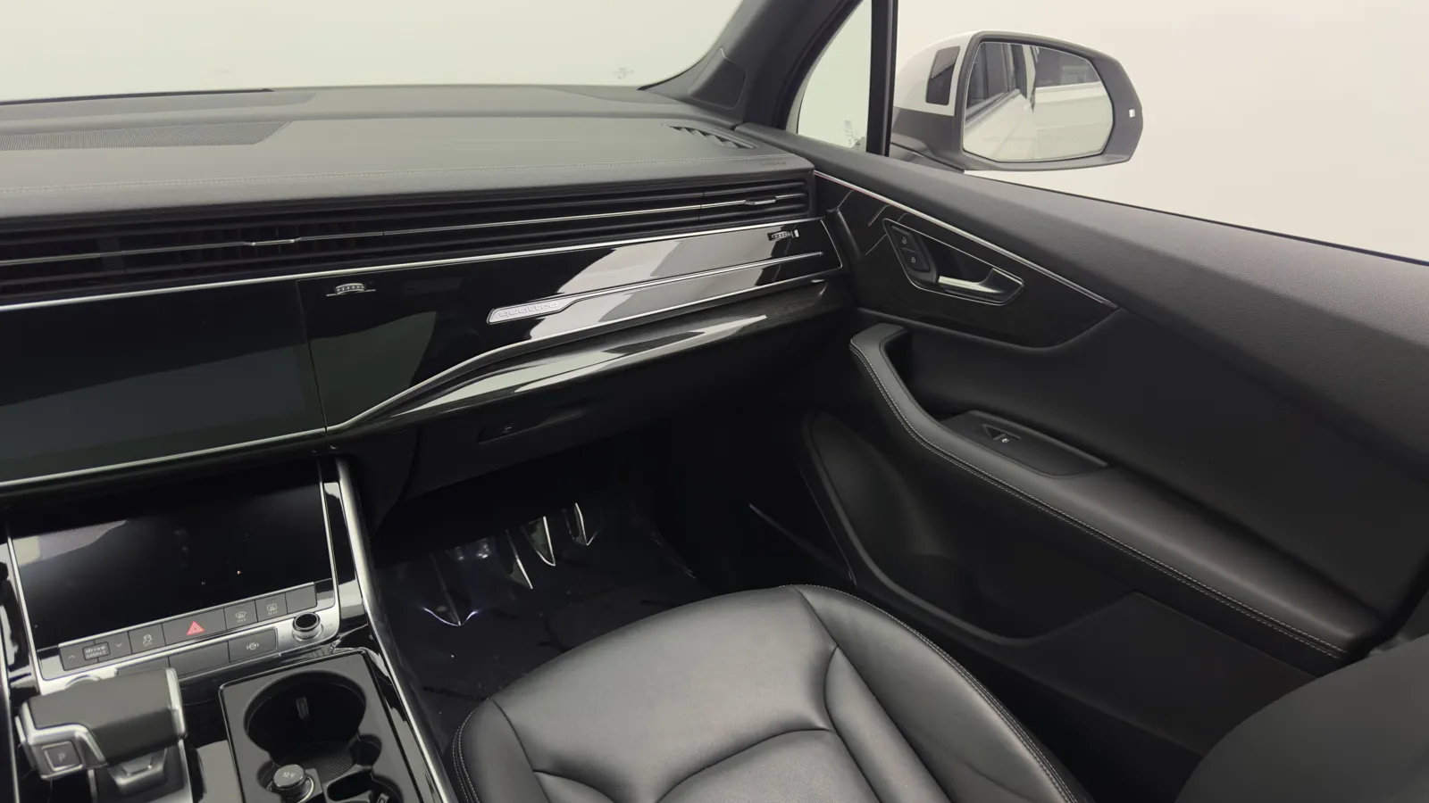 Audi Q7 photo 37