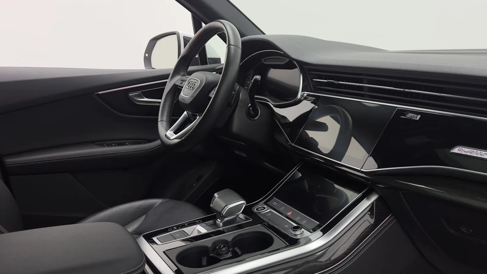 Audi Q7 photo 38