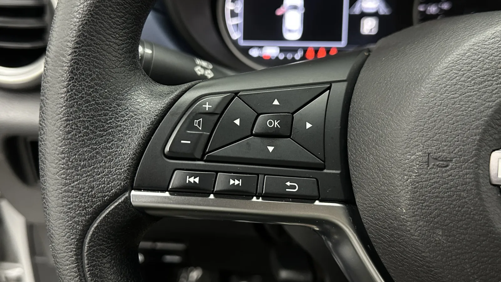 Nissan Versa photo 18