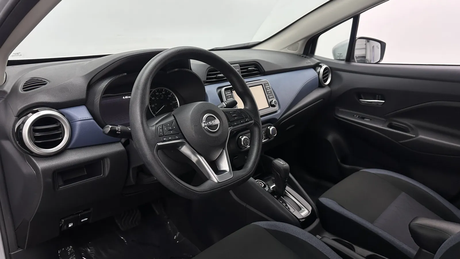 Nissan Versa photo 10