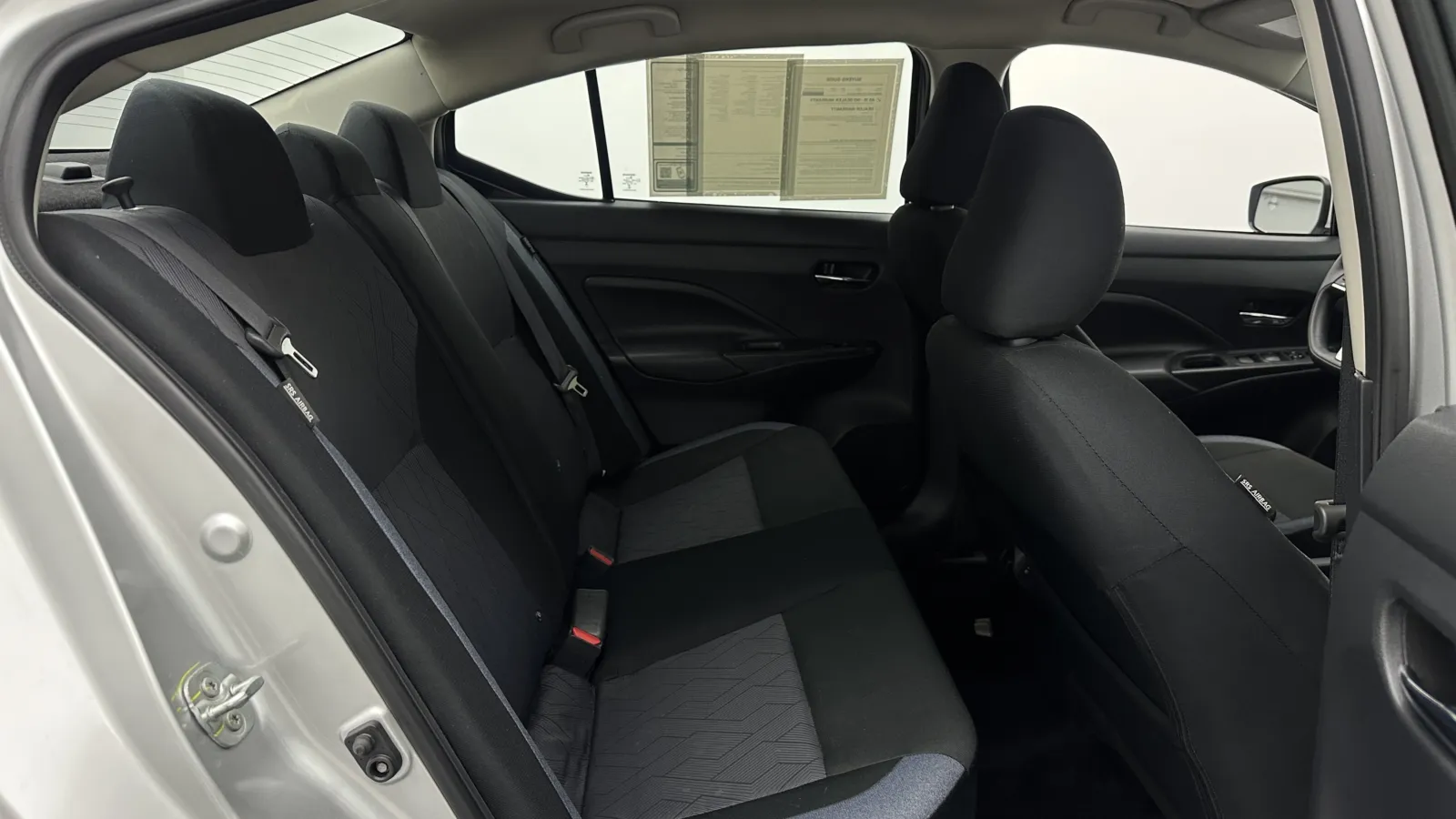 Nissan Versa photo 24