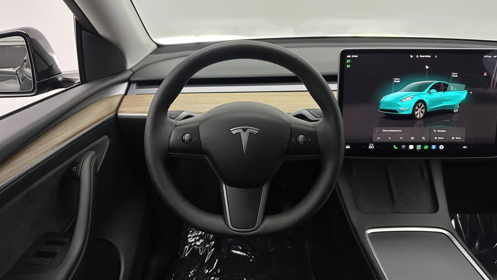 Tesla Model Y photo 26