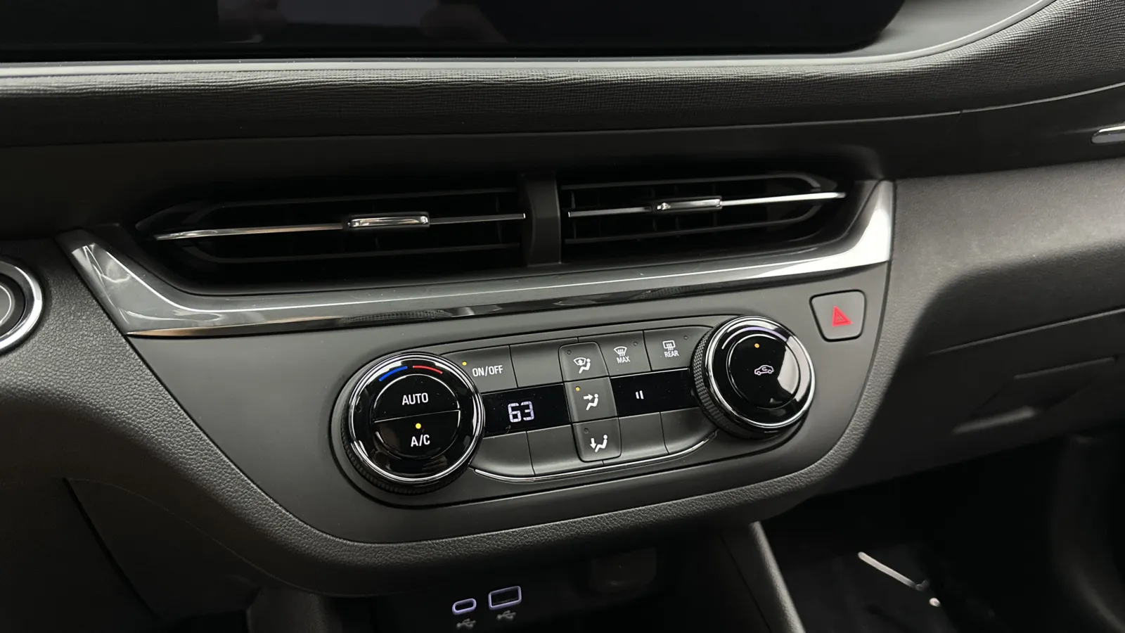 Buick Envista photo 15