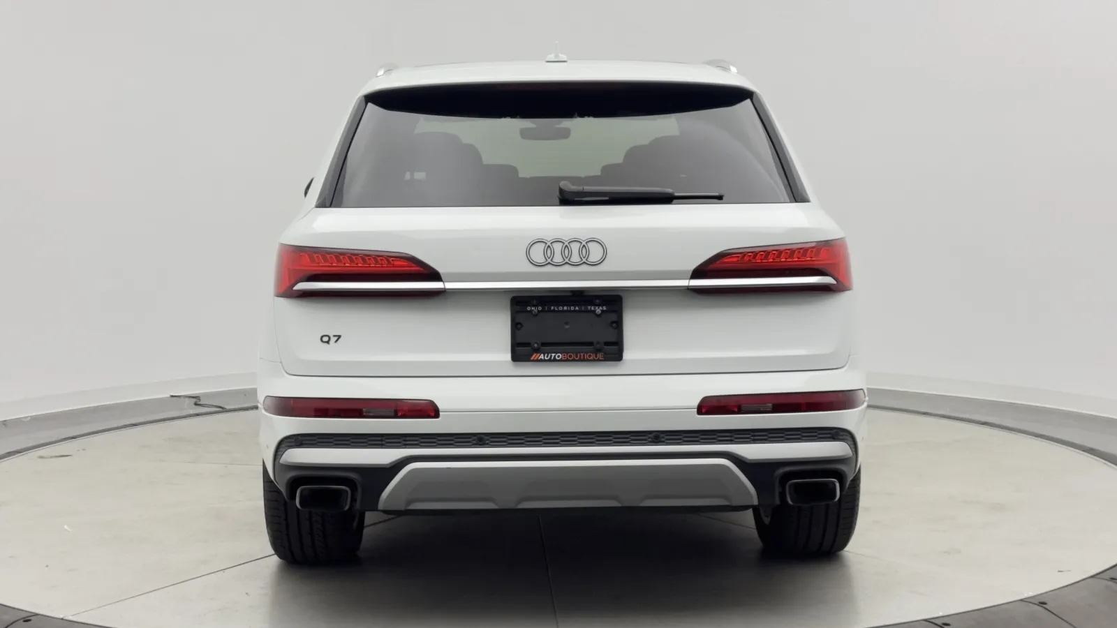 Audi Q7 photo 9