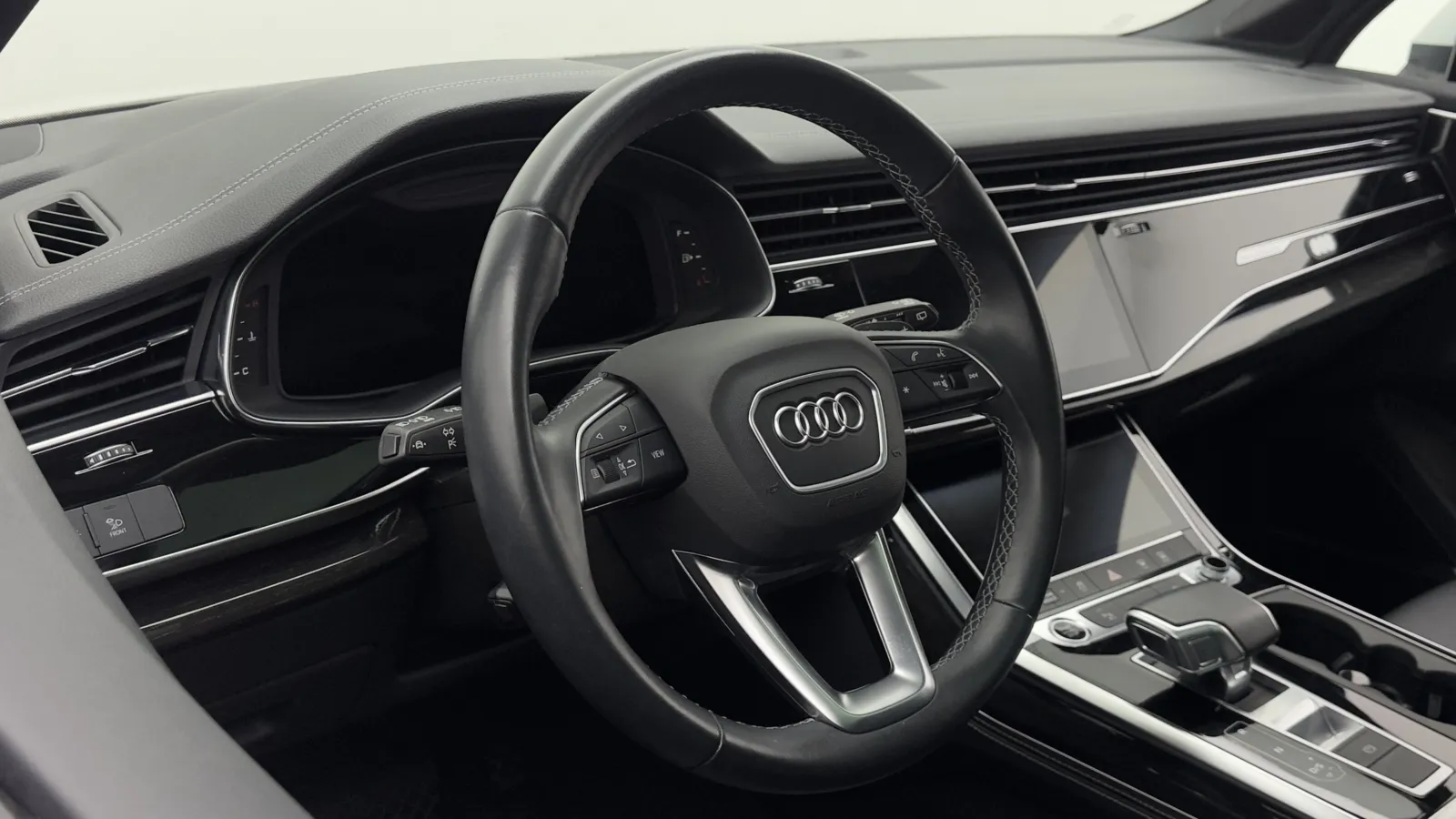 Audi Q7 photo 10
