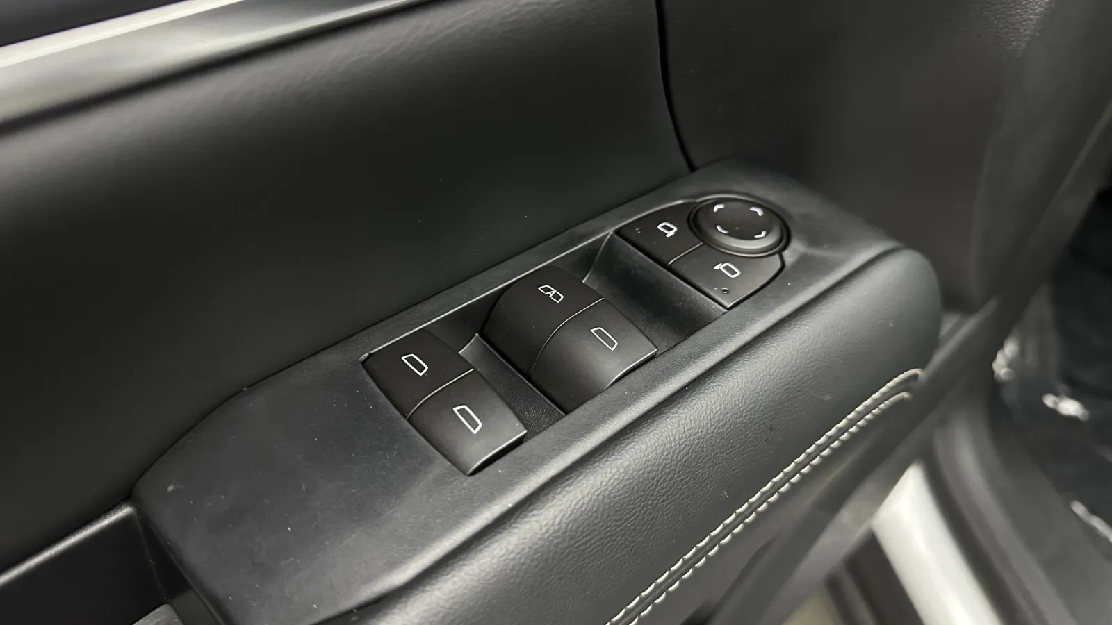 GMC Terrain photo 11