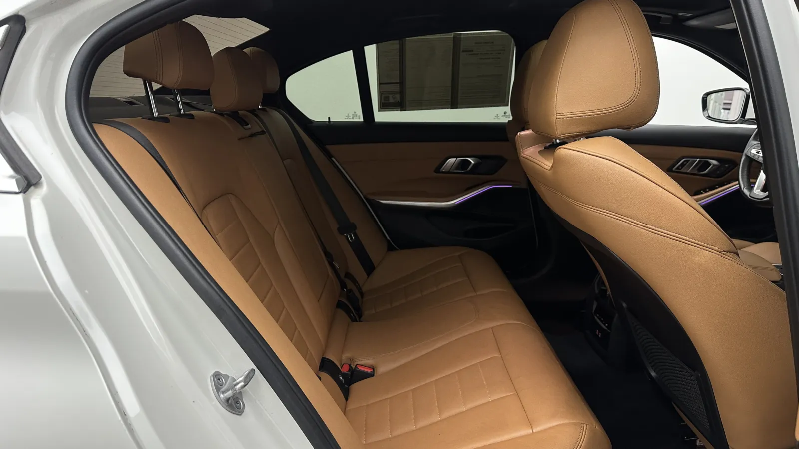BMW 3 Series photo 33