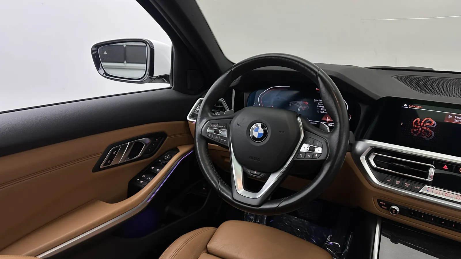 BMW 3 Series photo 35