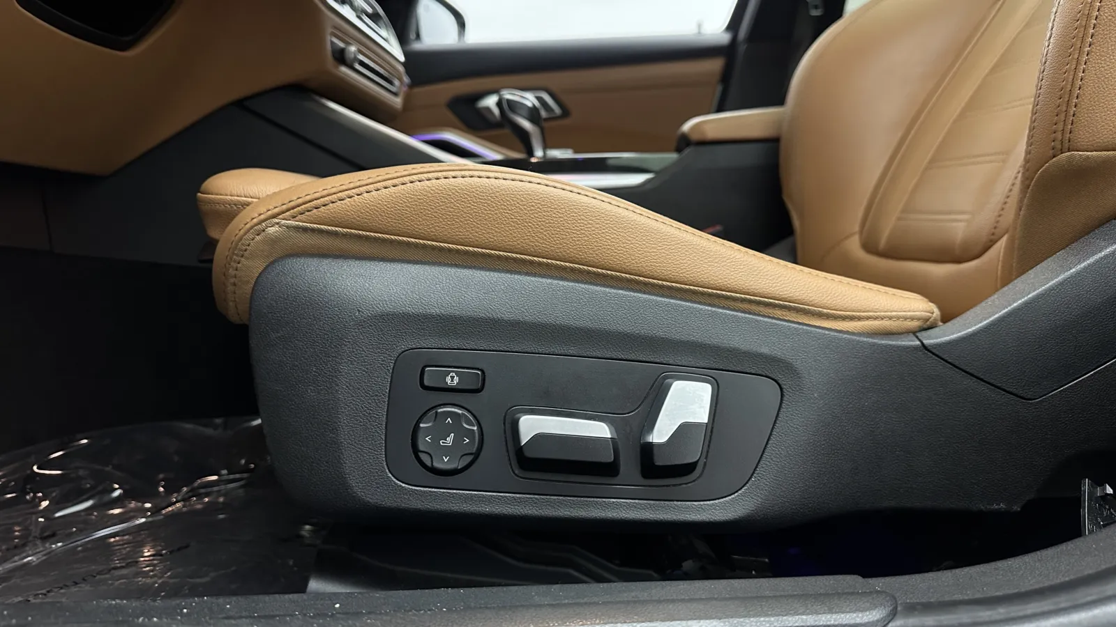 BMW 3 Series photo 15
