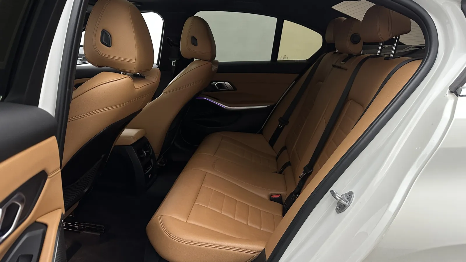 BMW 3 Series photo 25