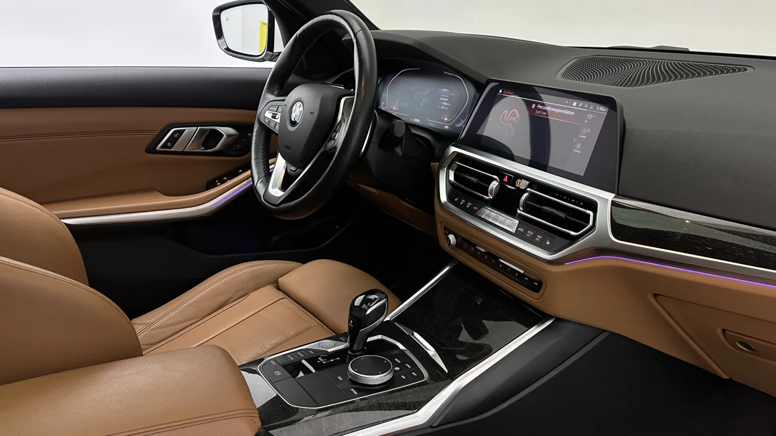 BMW 3 Series photo 38