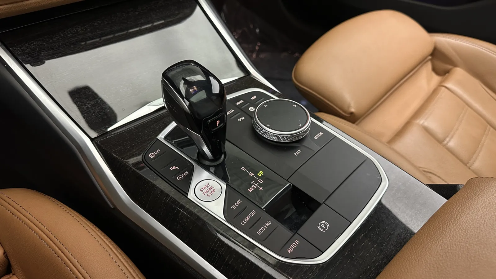 BMW 3 Series photo 17