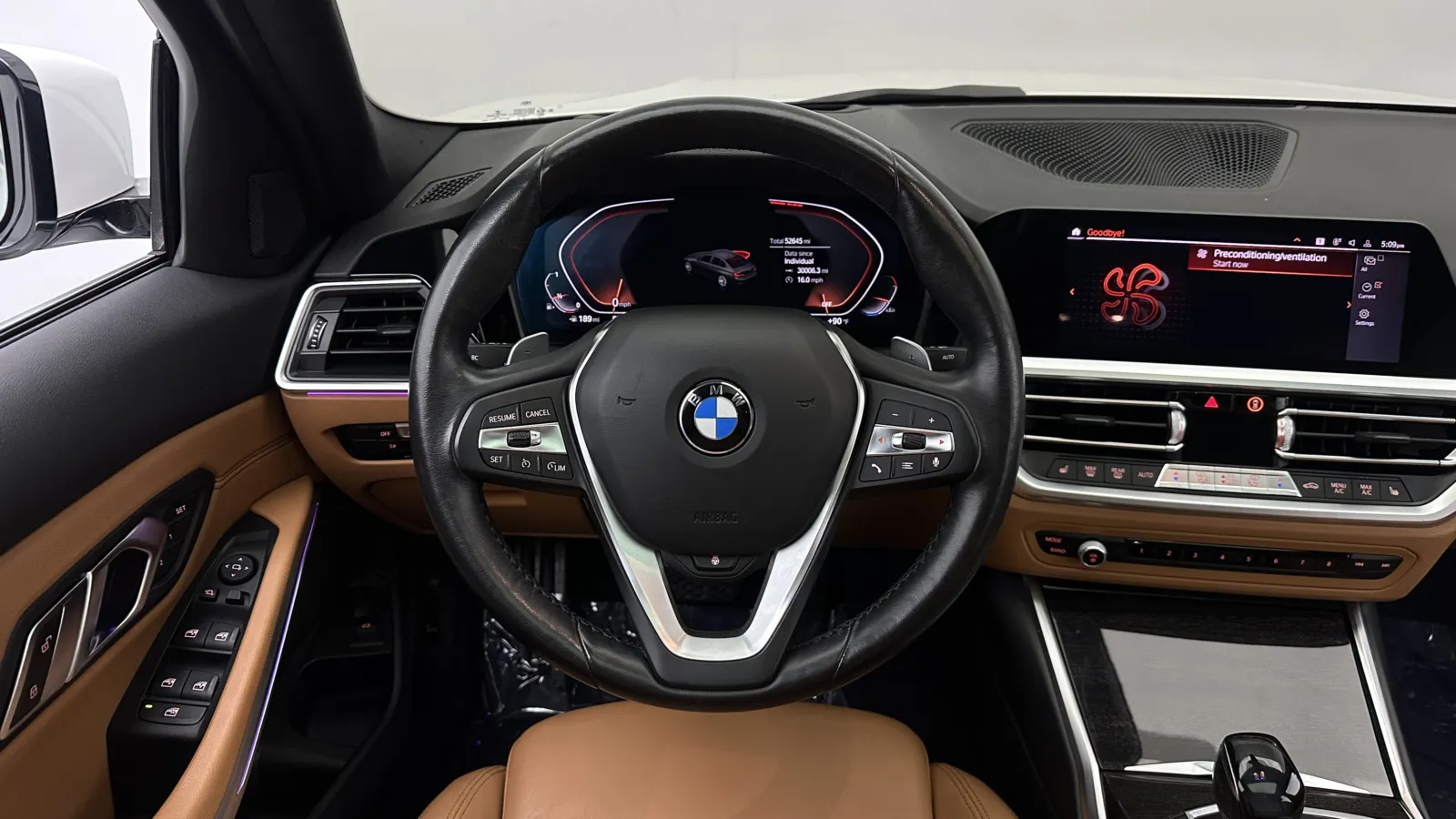 BMW 3 Series photo 34