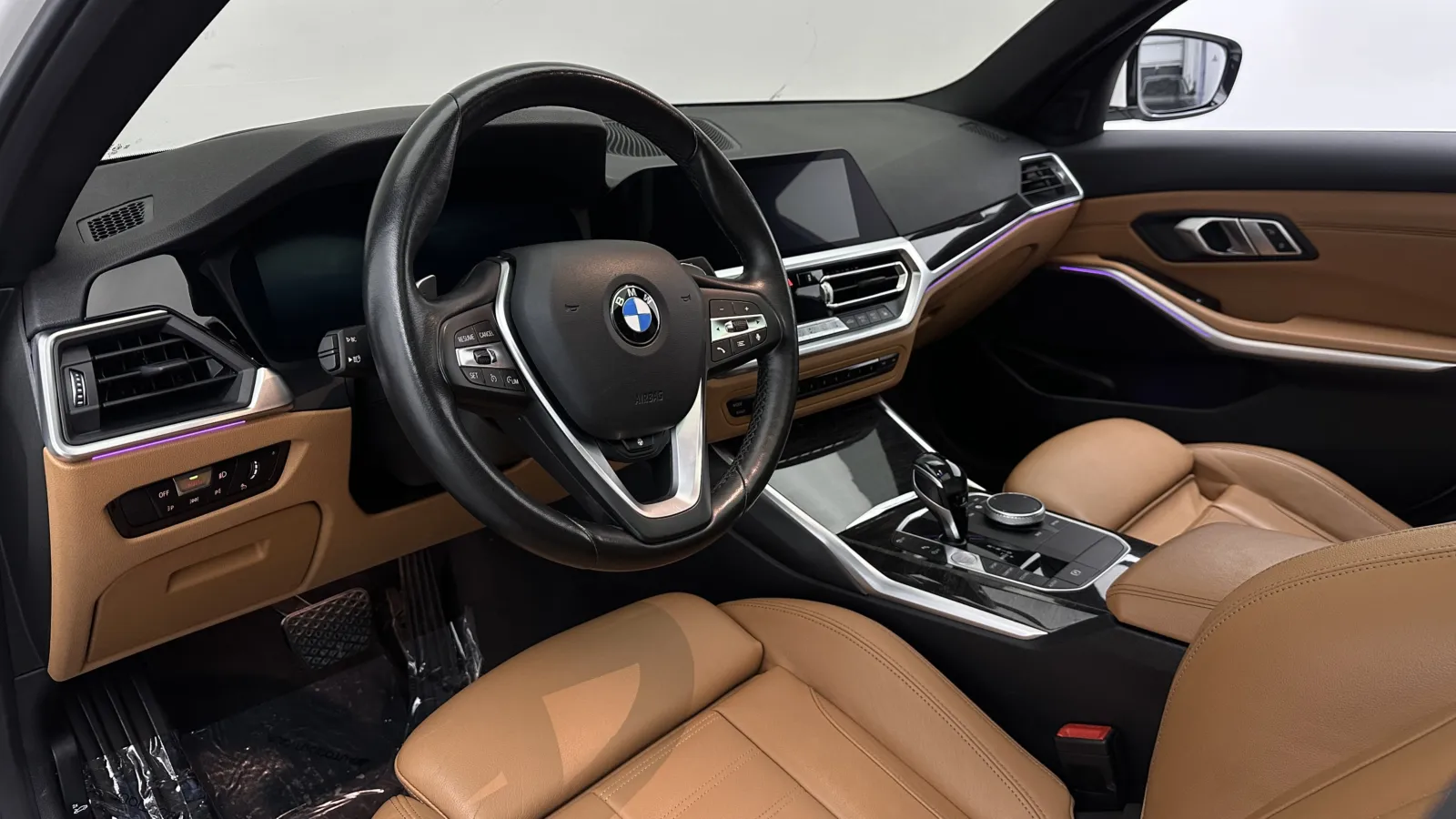 BMW 3 Series photo 12