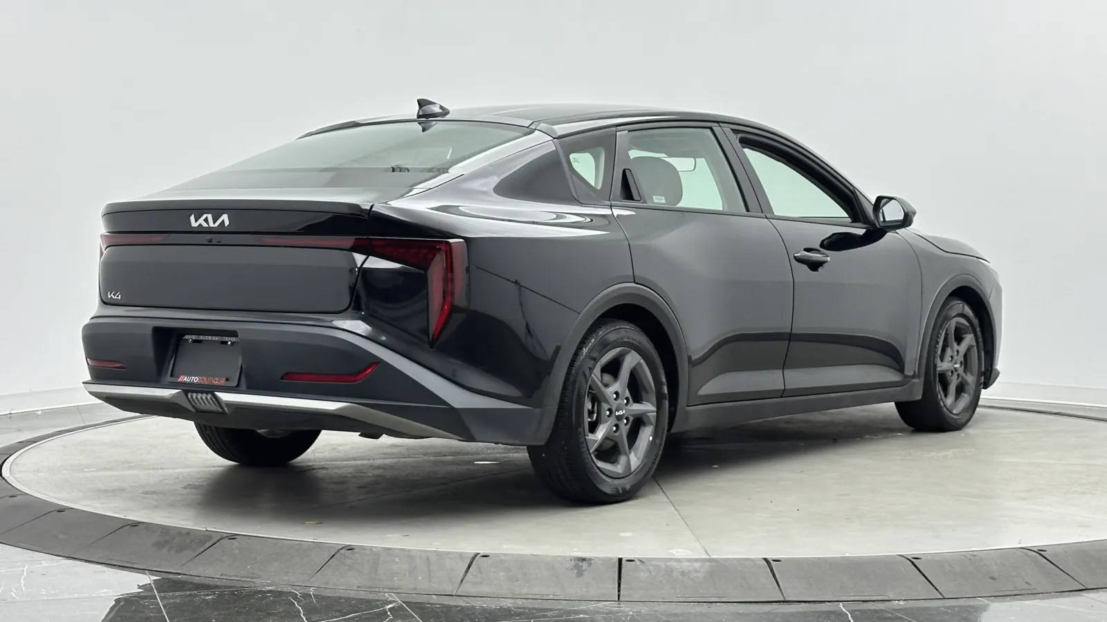 Kia K4 photo 7