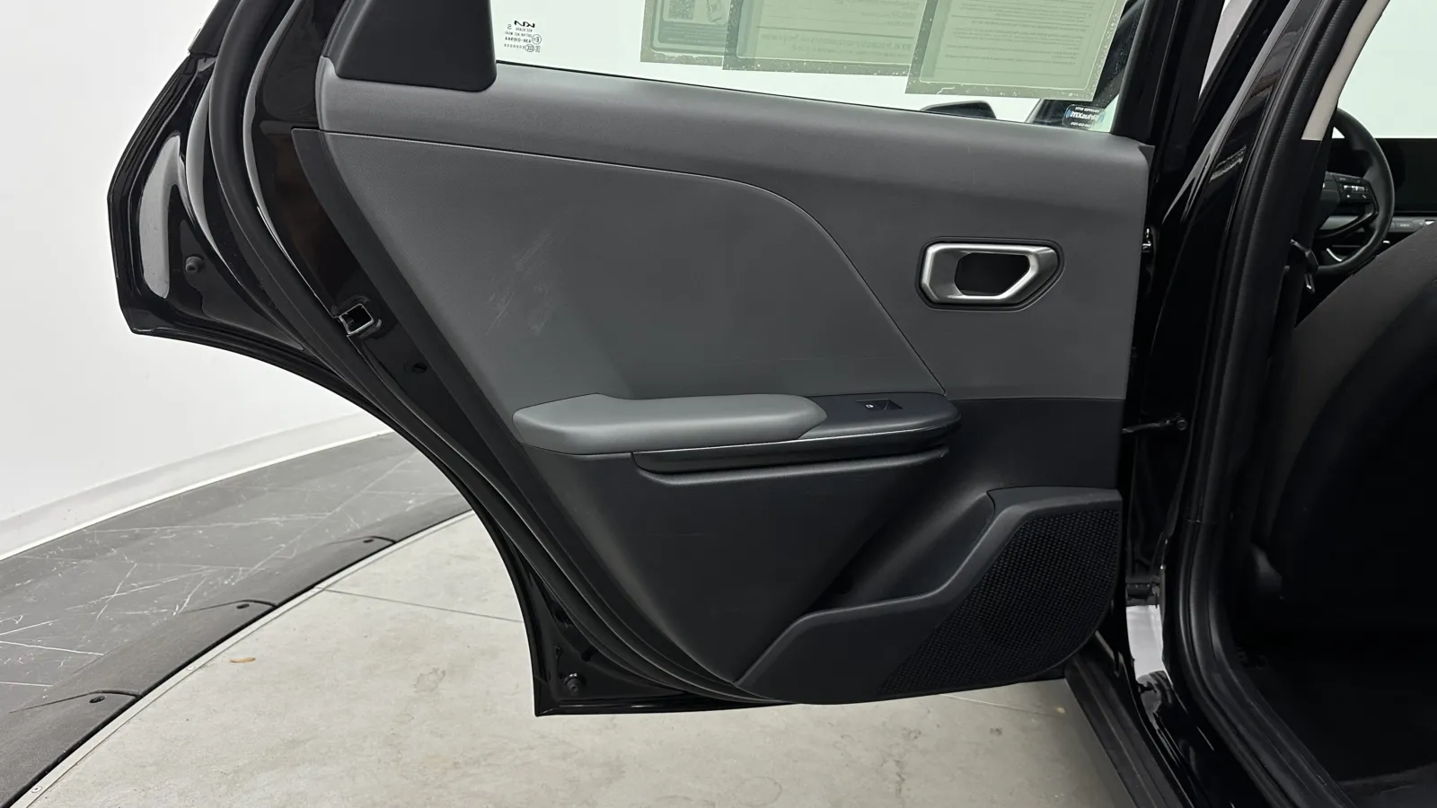 Kia K4 photo 24
