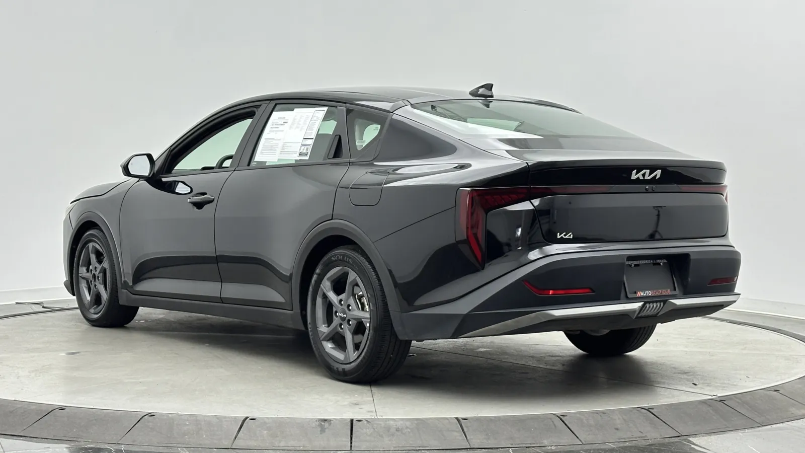 Kia K4 photo 4