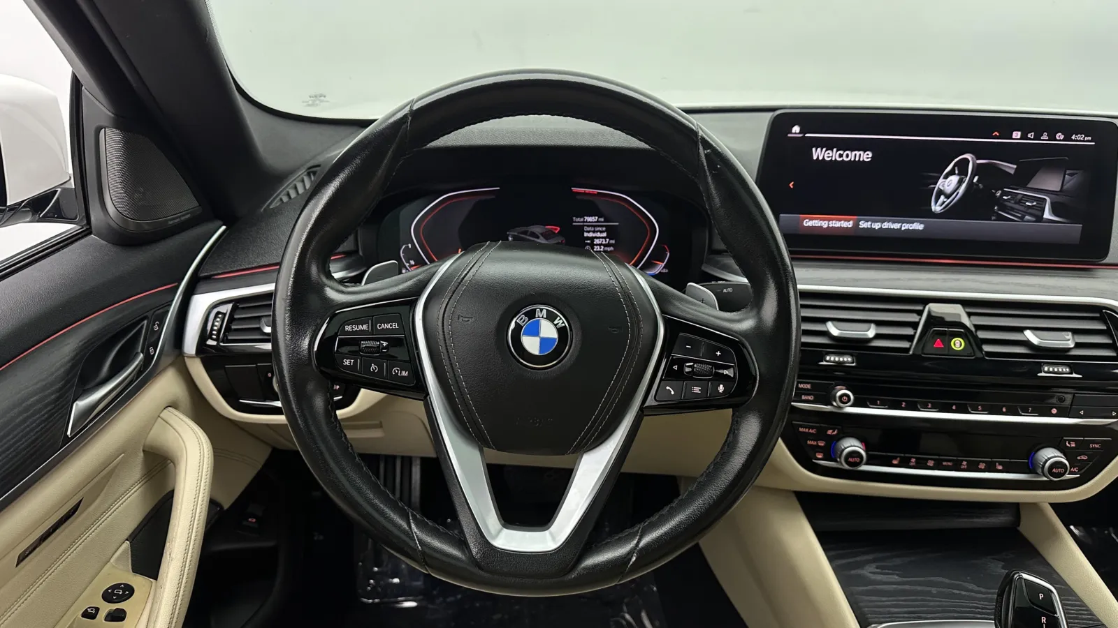 BMW 5 Series photo 32