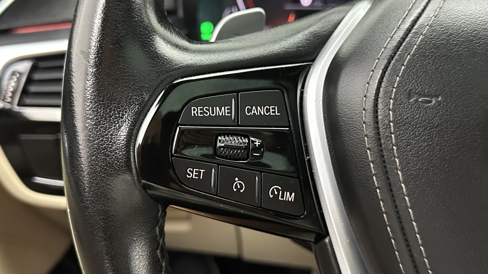 BMW 5 Series photo 23