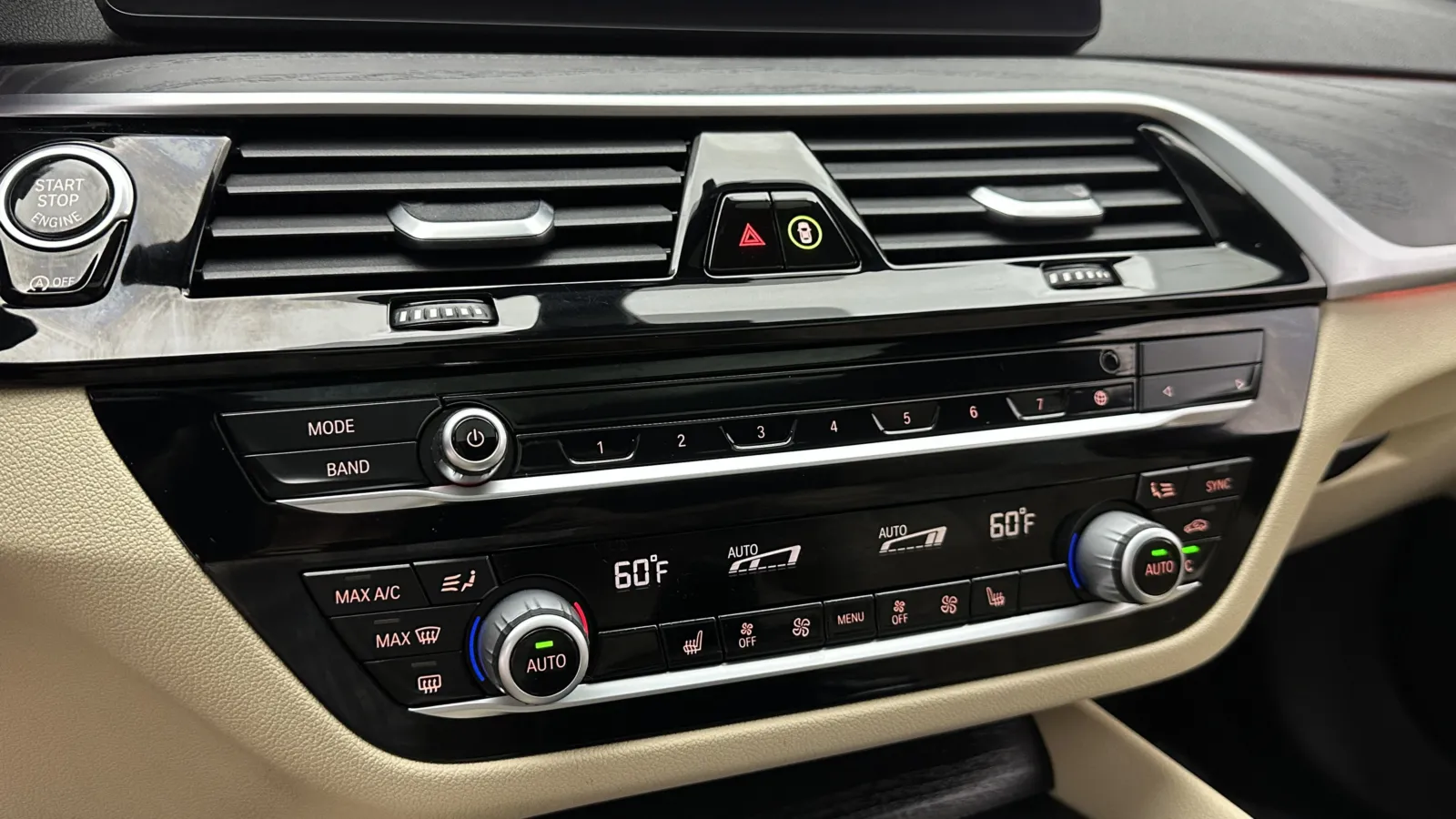 BMW 5 Series photo 21