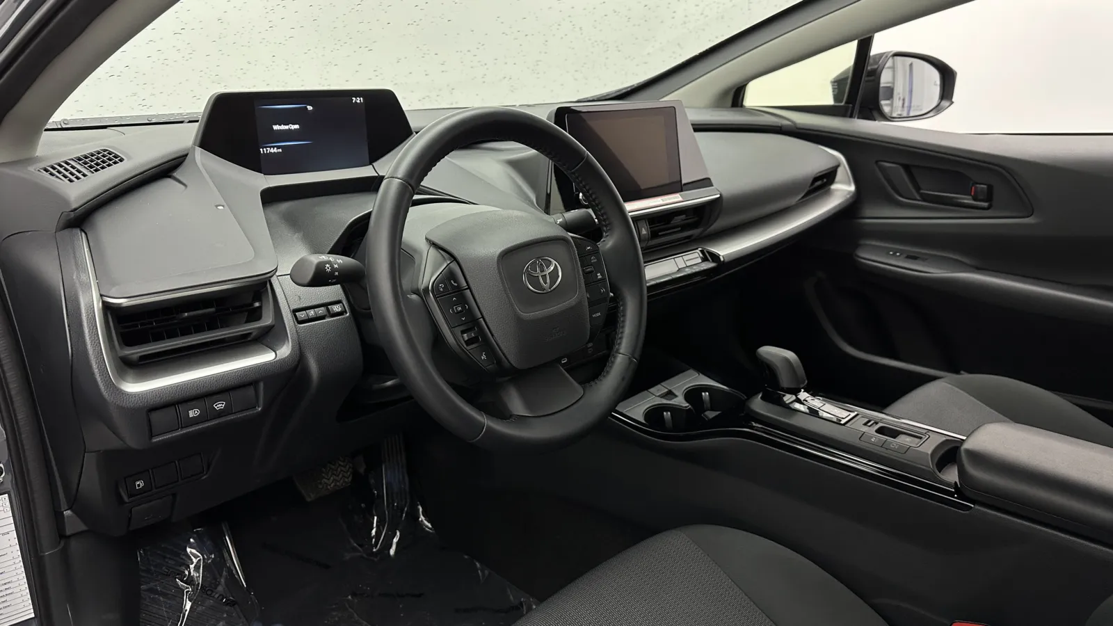 Toyota Prius photo 10