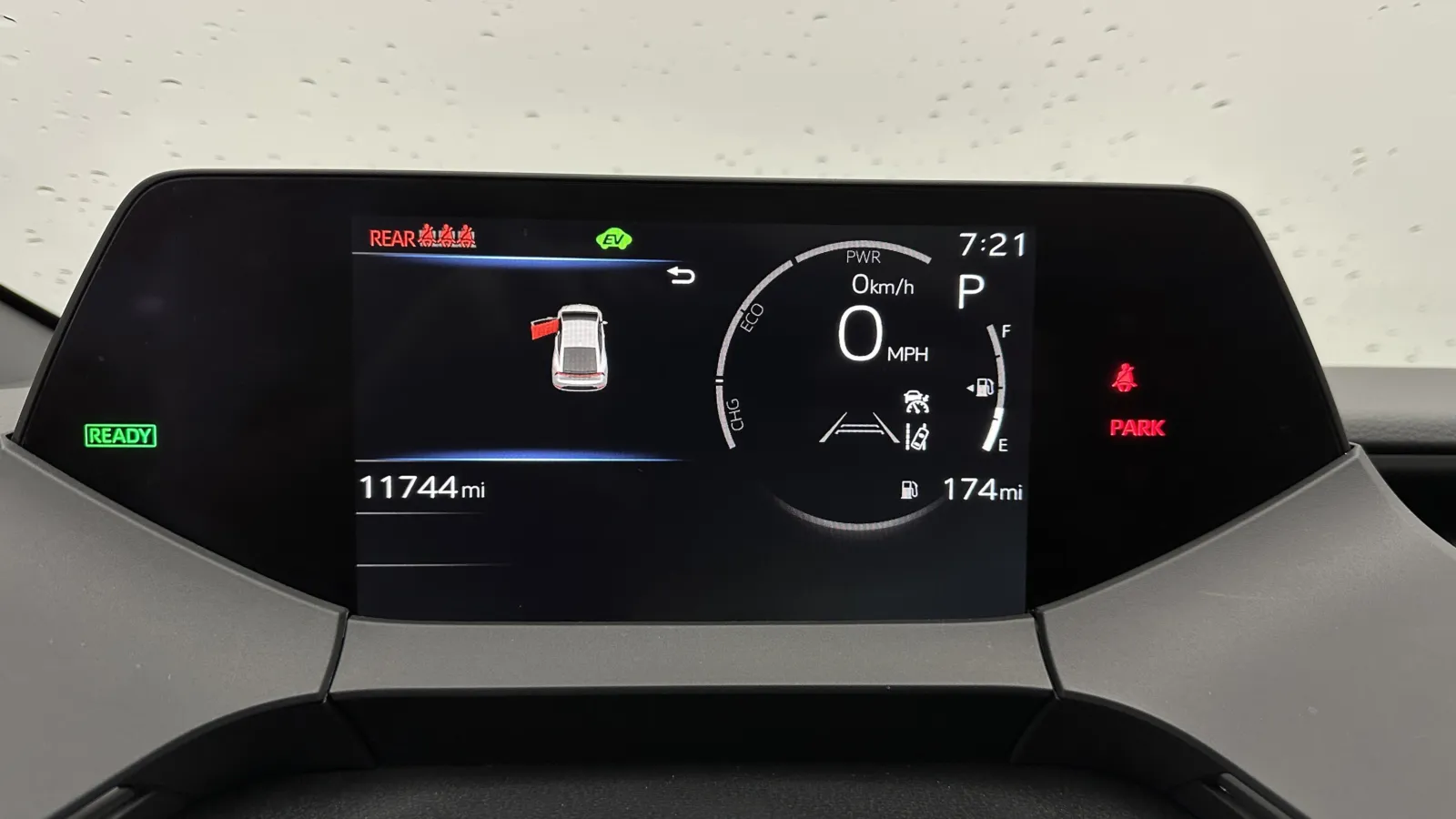 Toyota Prius photo 18
