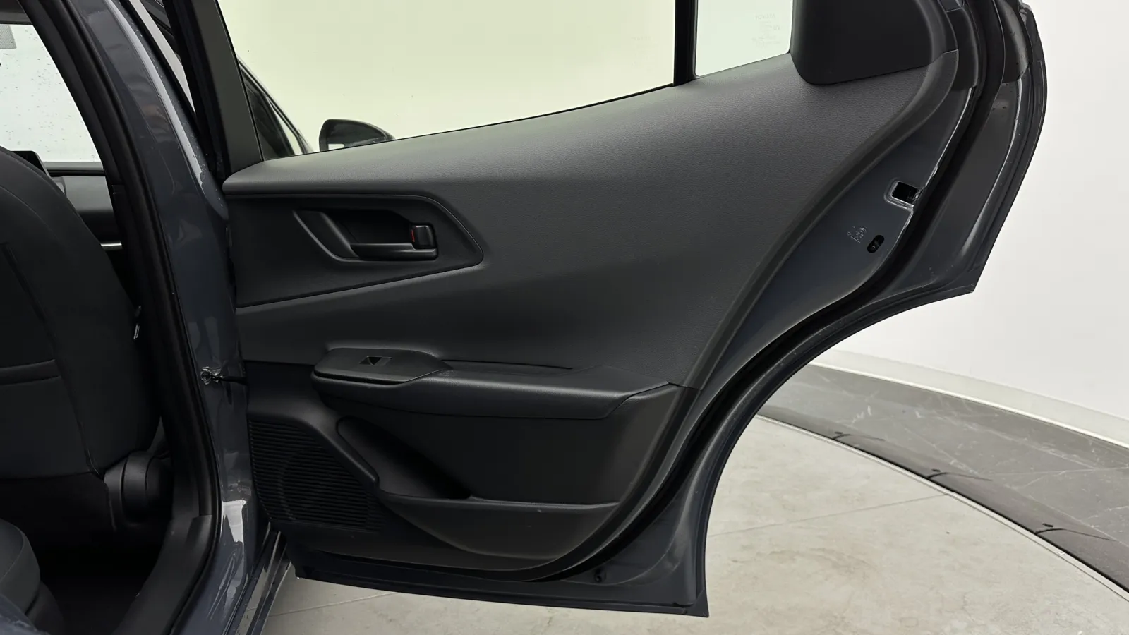 Toyota Prius photo 24