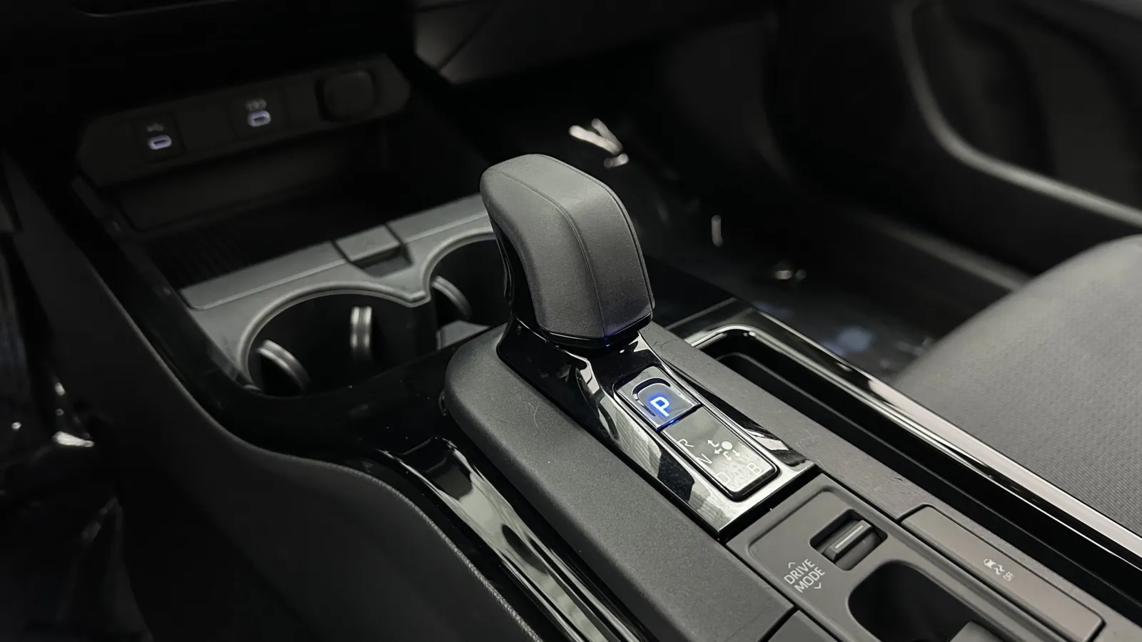 Toyota Prius photo 14