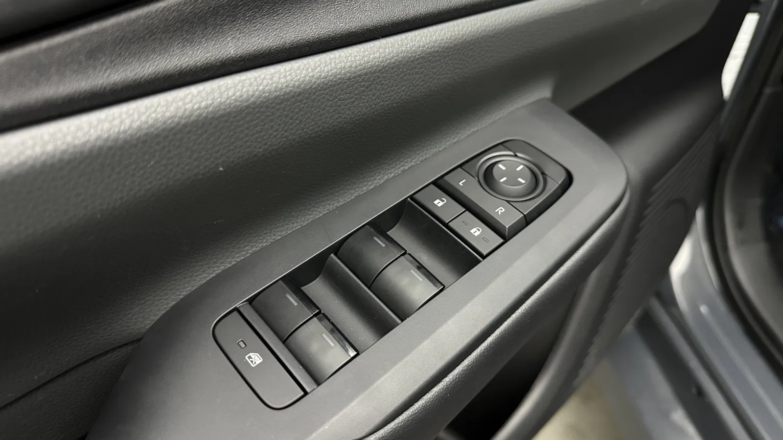 Toyota Prius photo 11