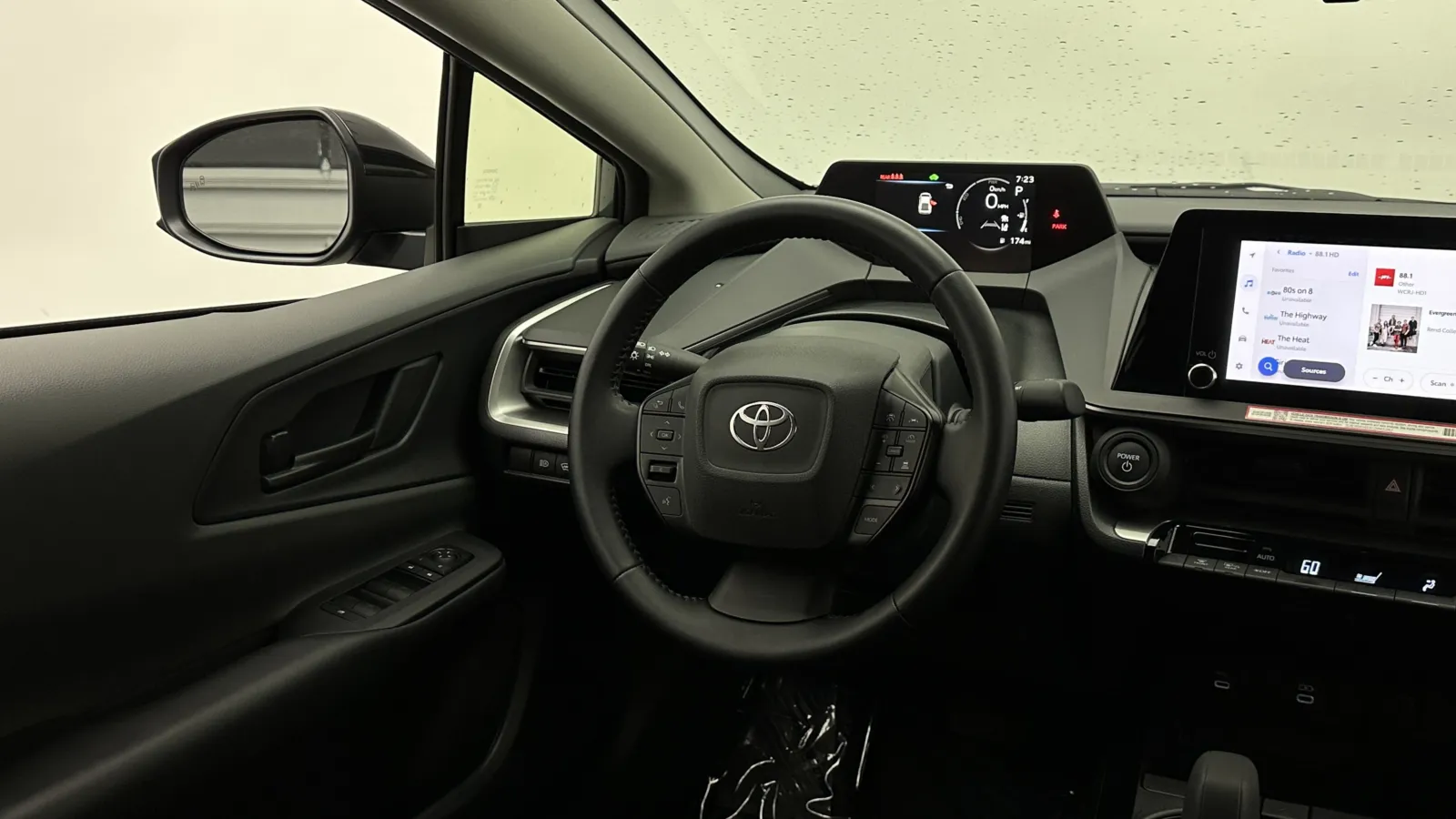 Toyota Prius photo 31