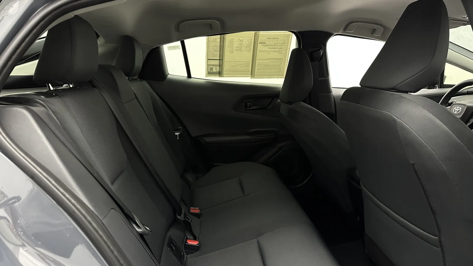 Toyota Prius photo 25