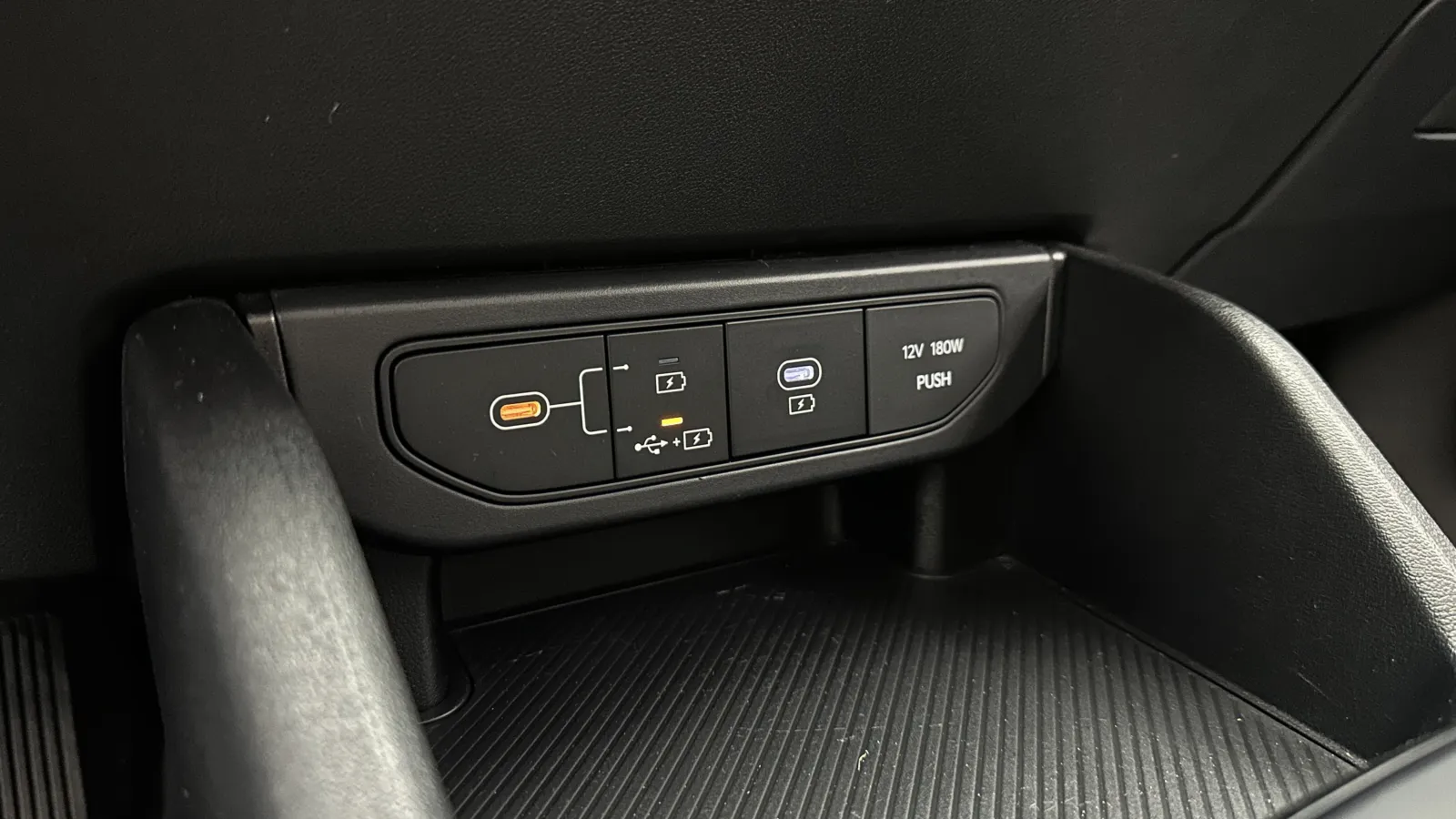 Kia K4 photo 16