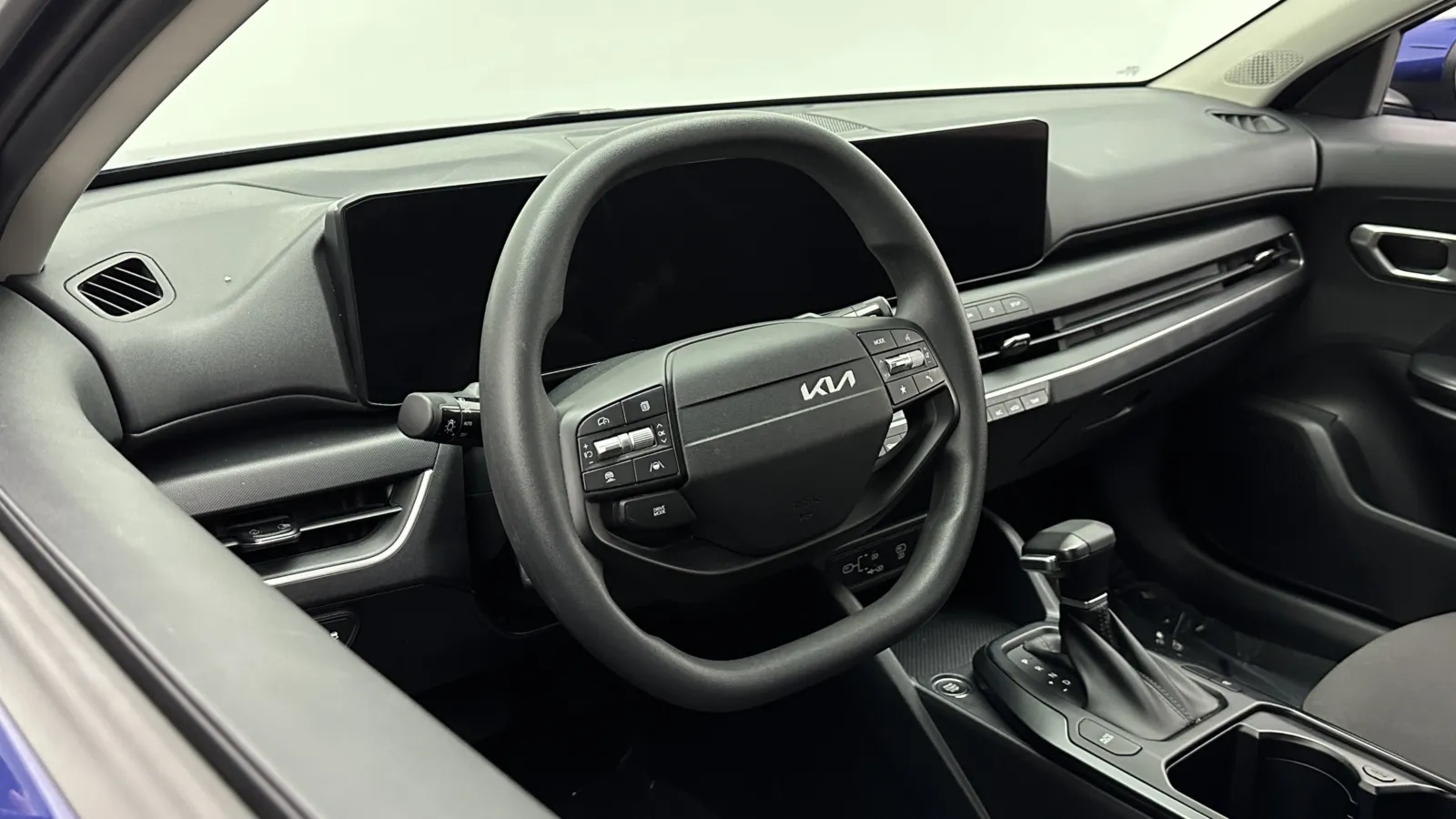 Kia K4 photo 9