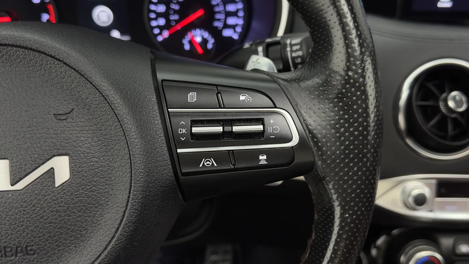 Kia Stinger photo 20