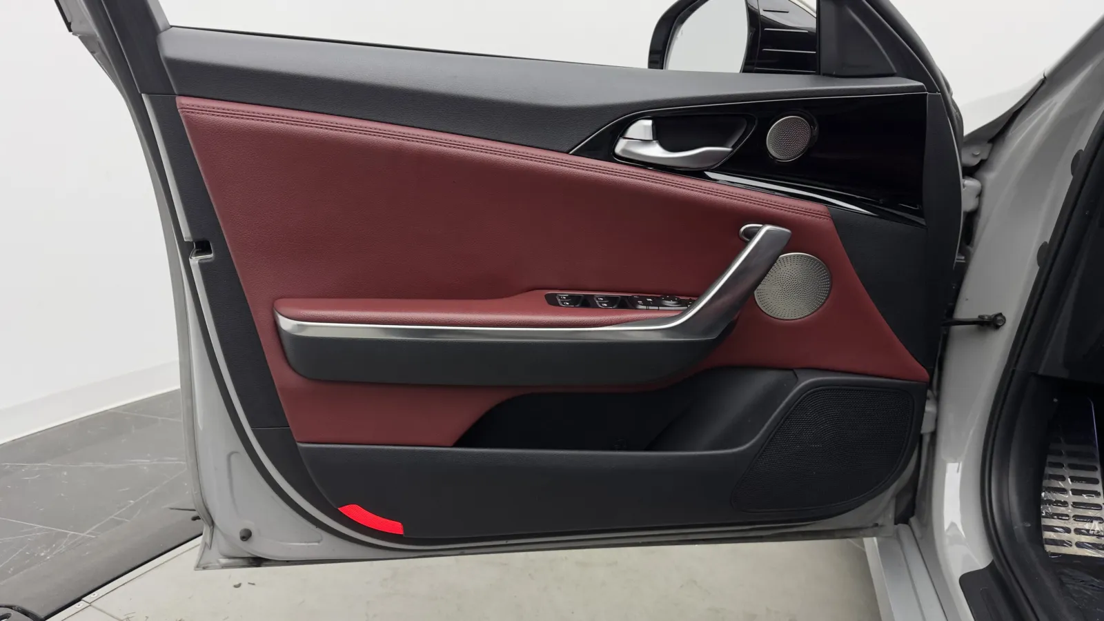 Kia Stinger photo 13