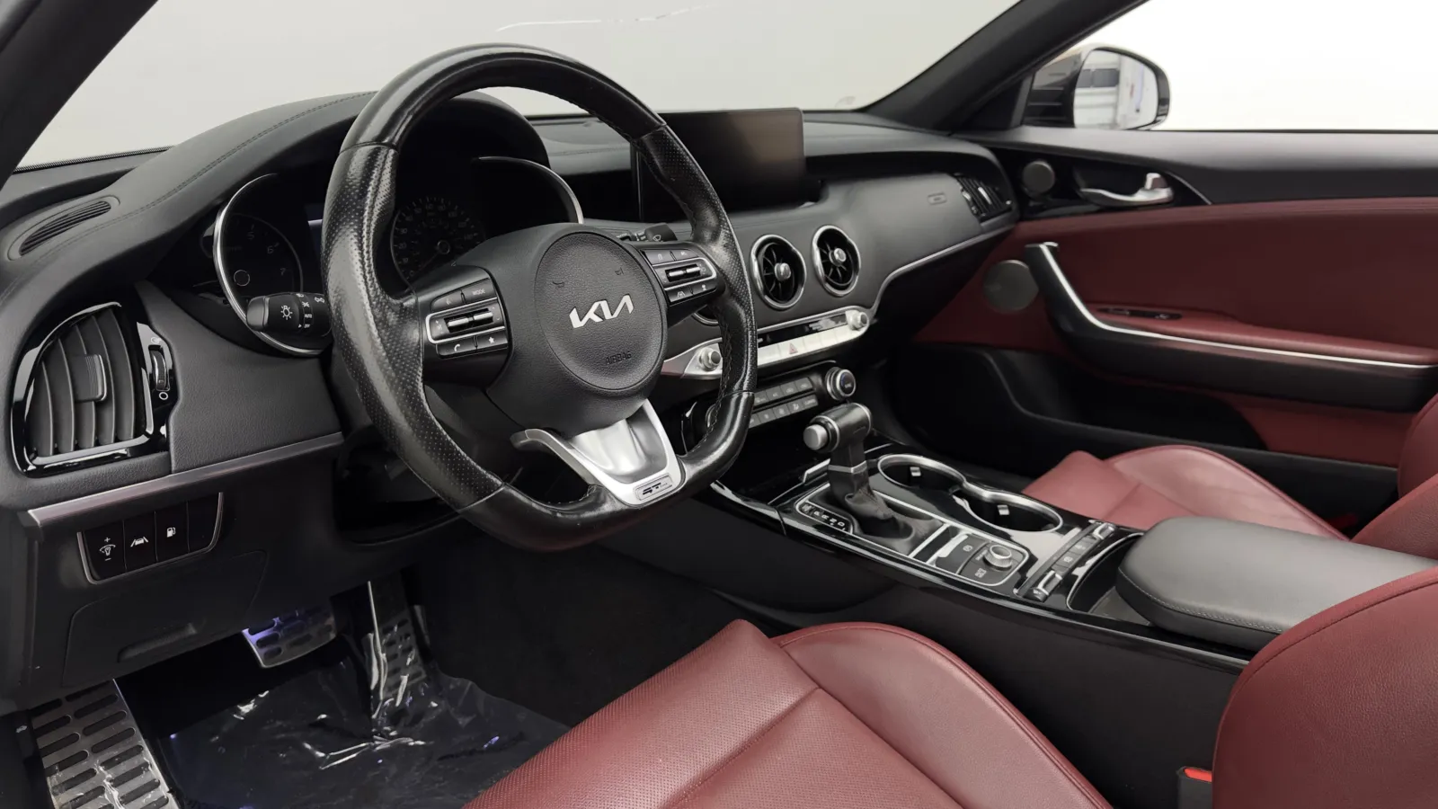 Kia Stinger photo 12