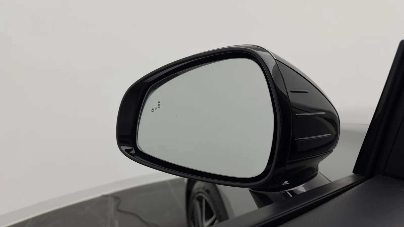 Kia Stinger photo 15