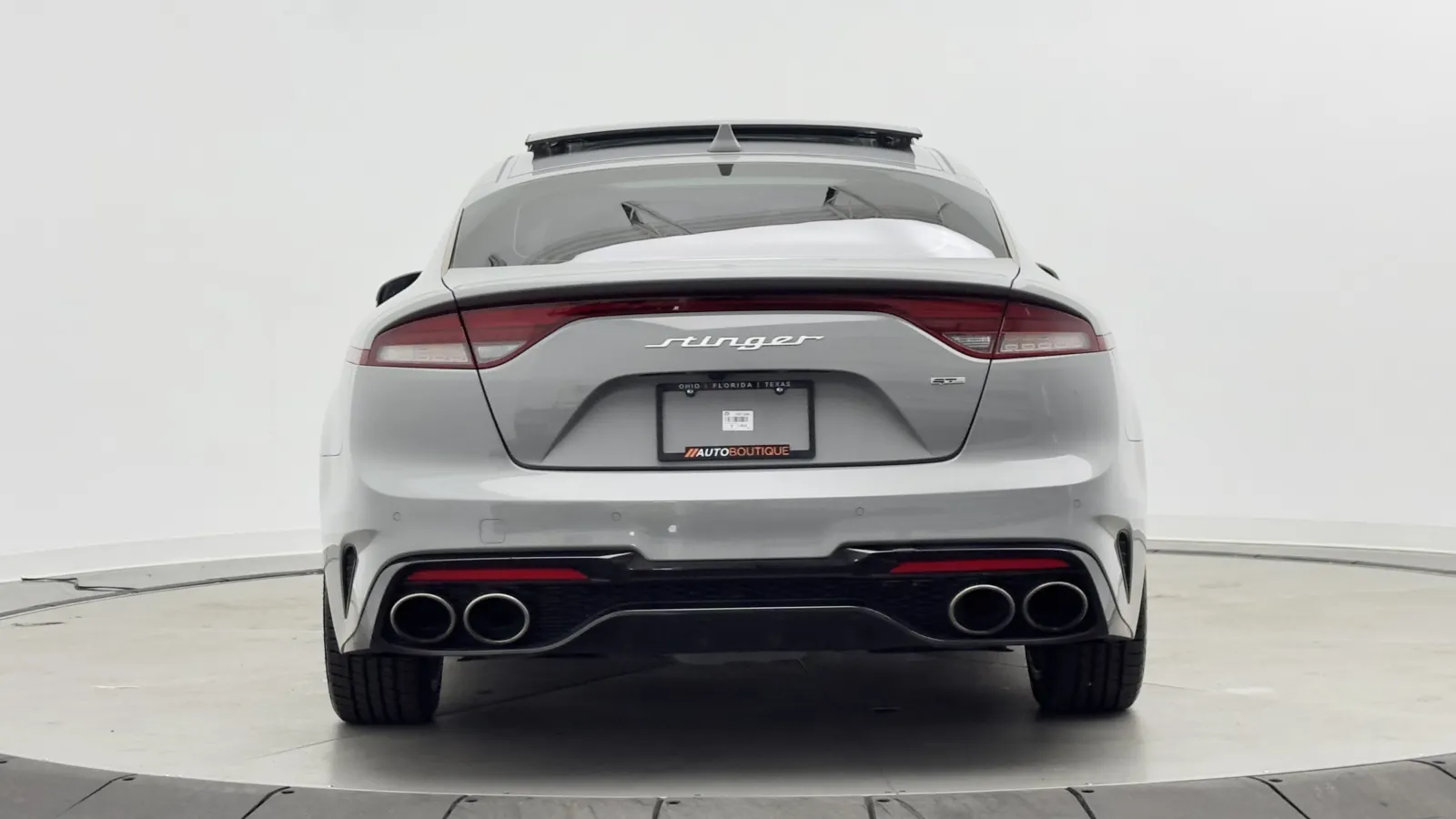 Kia Stinger photo 8