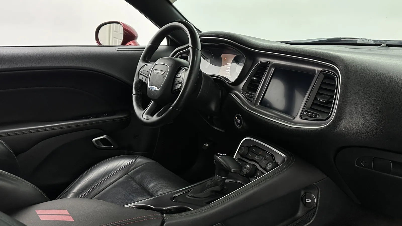 Dodge Challenger photo 27