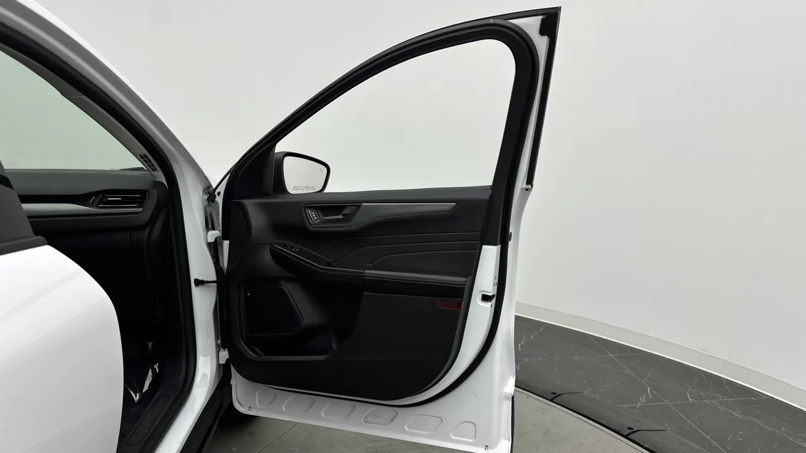 Ford Escape photo 34