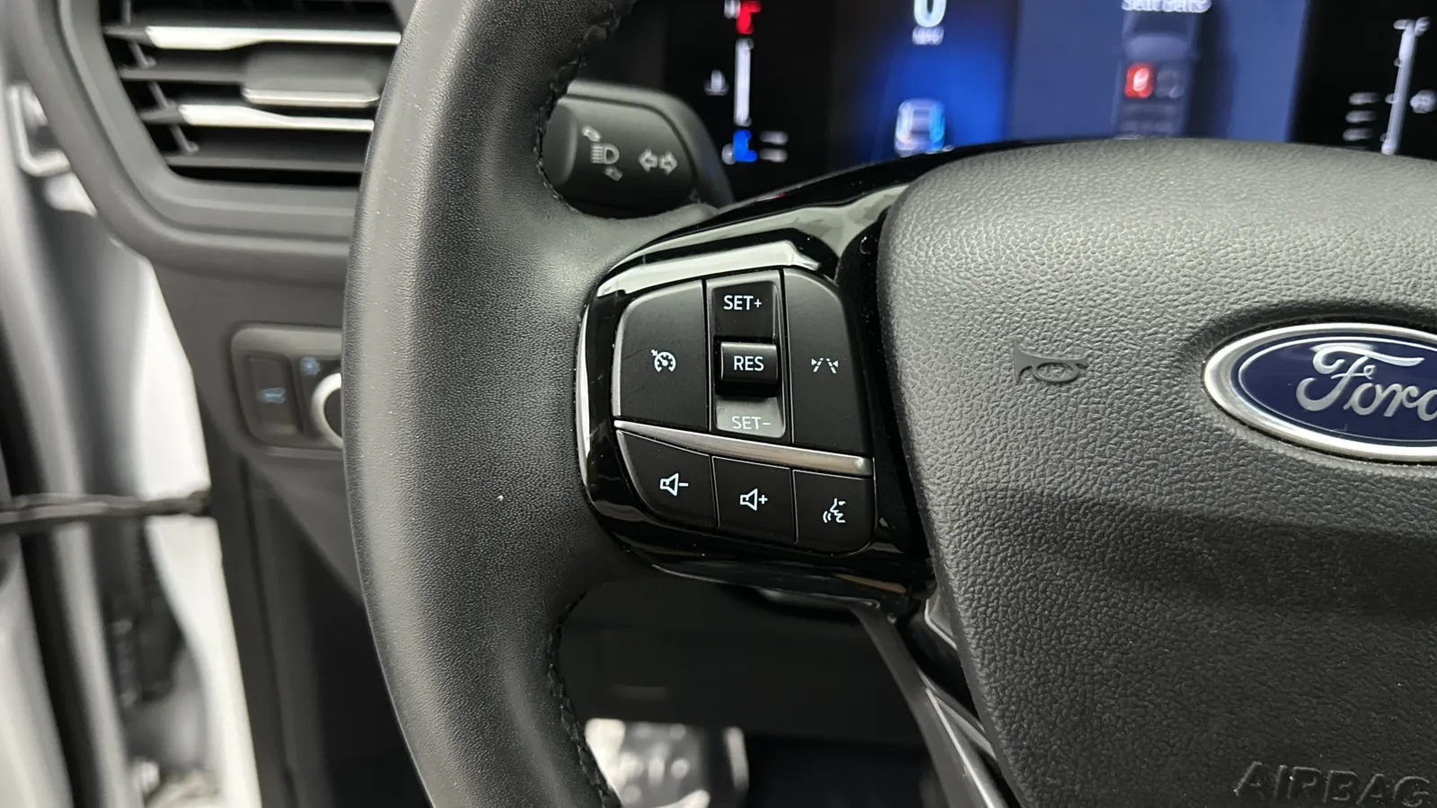 Ford Escape photo 22
