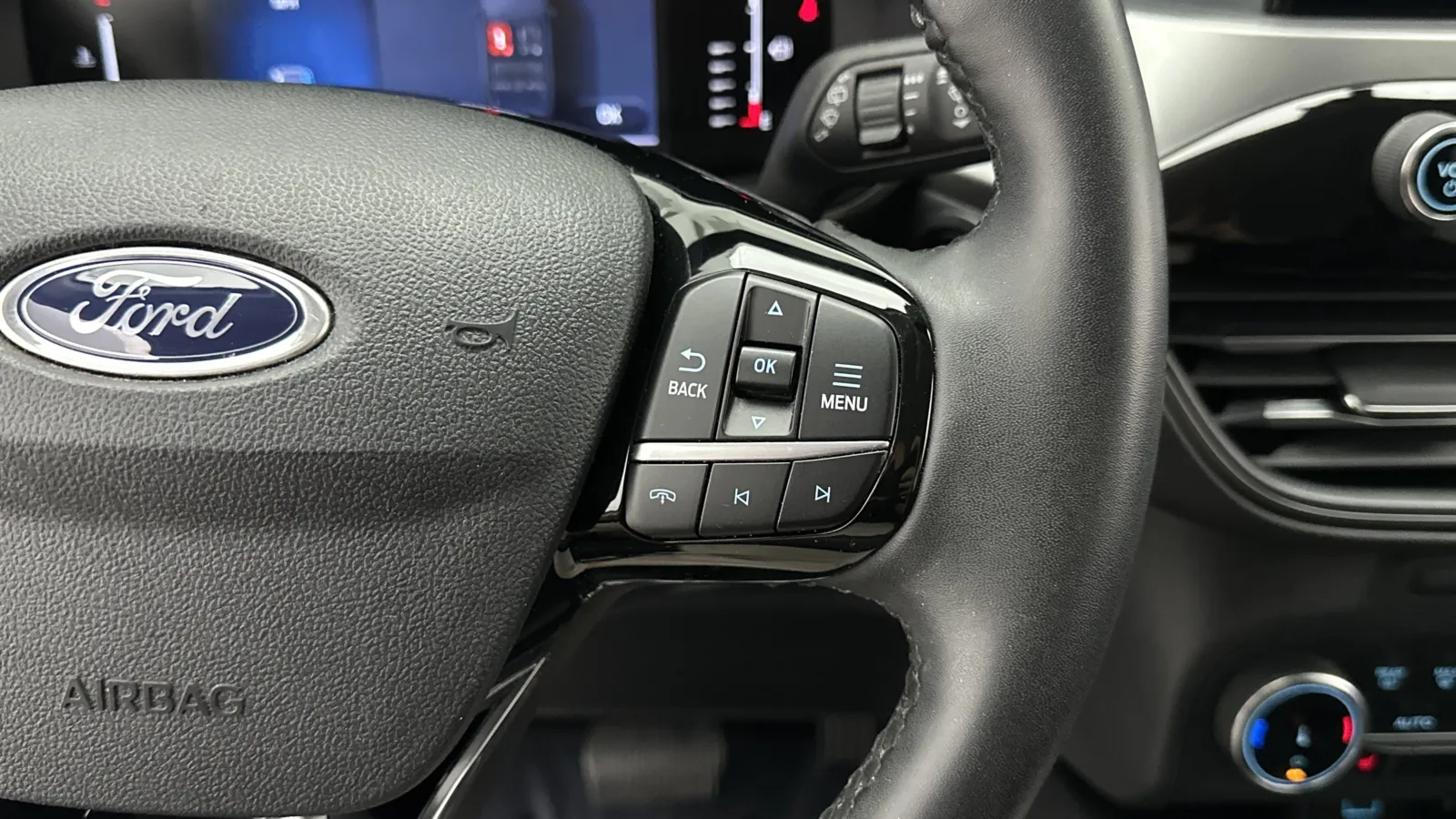 Ford Escape photo 23