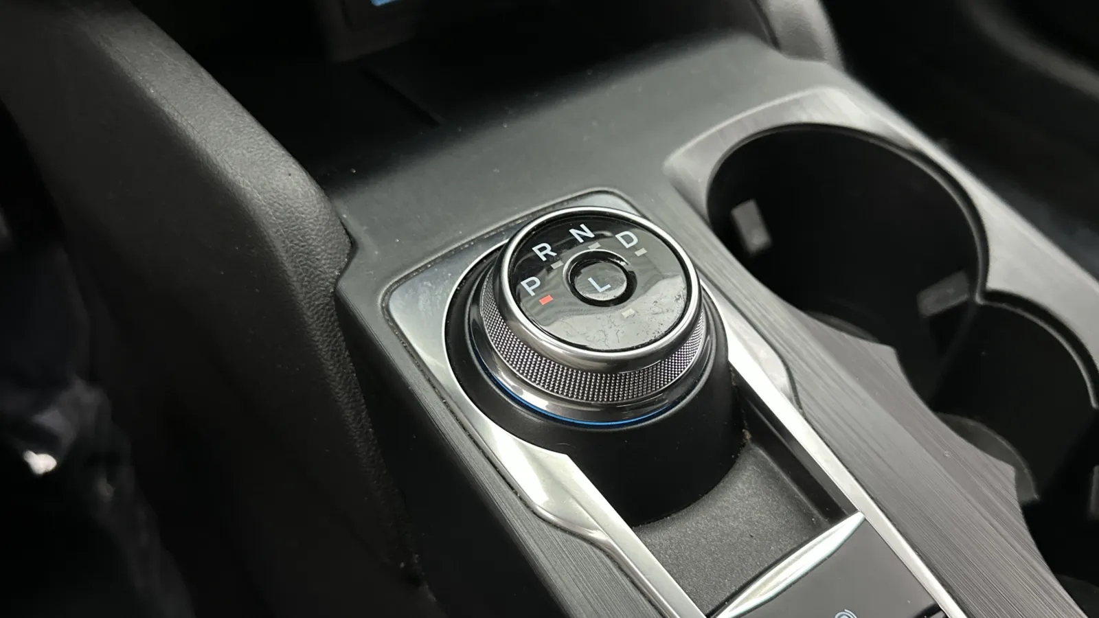 Ford Escape photo 18
