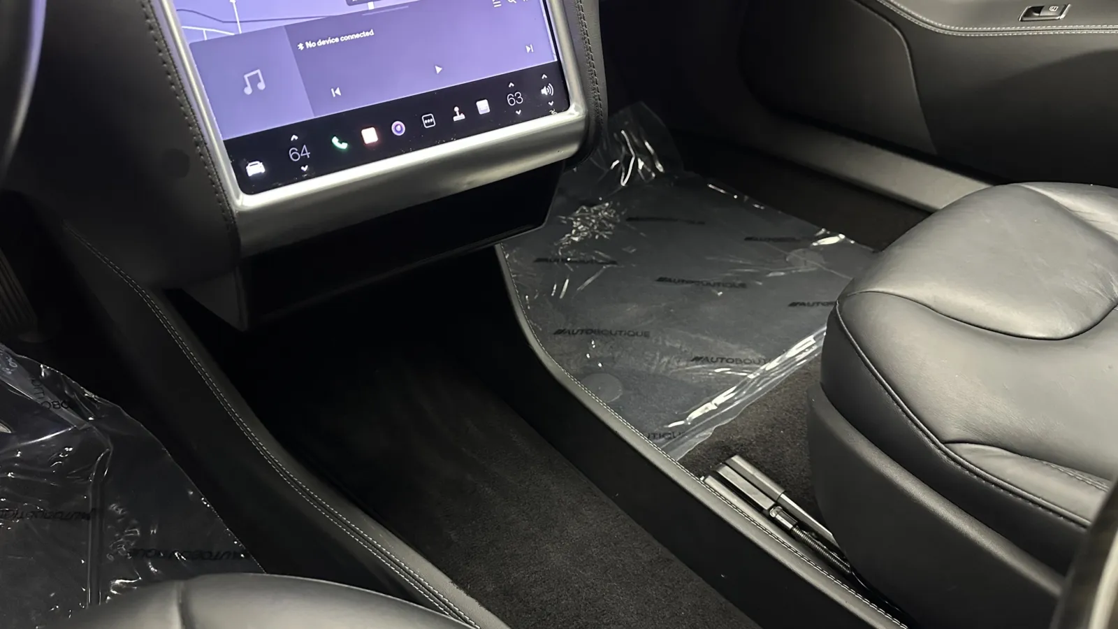 Tesla Model S photo 38