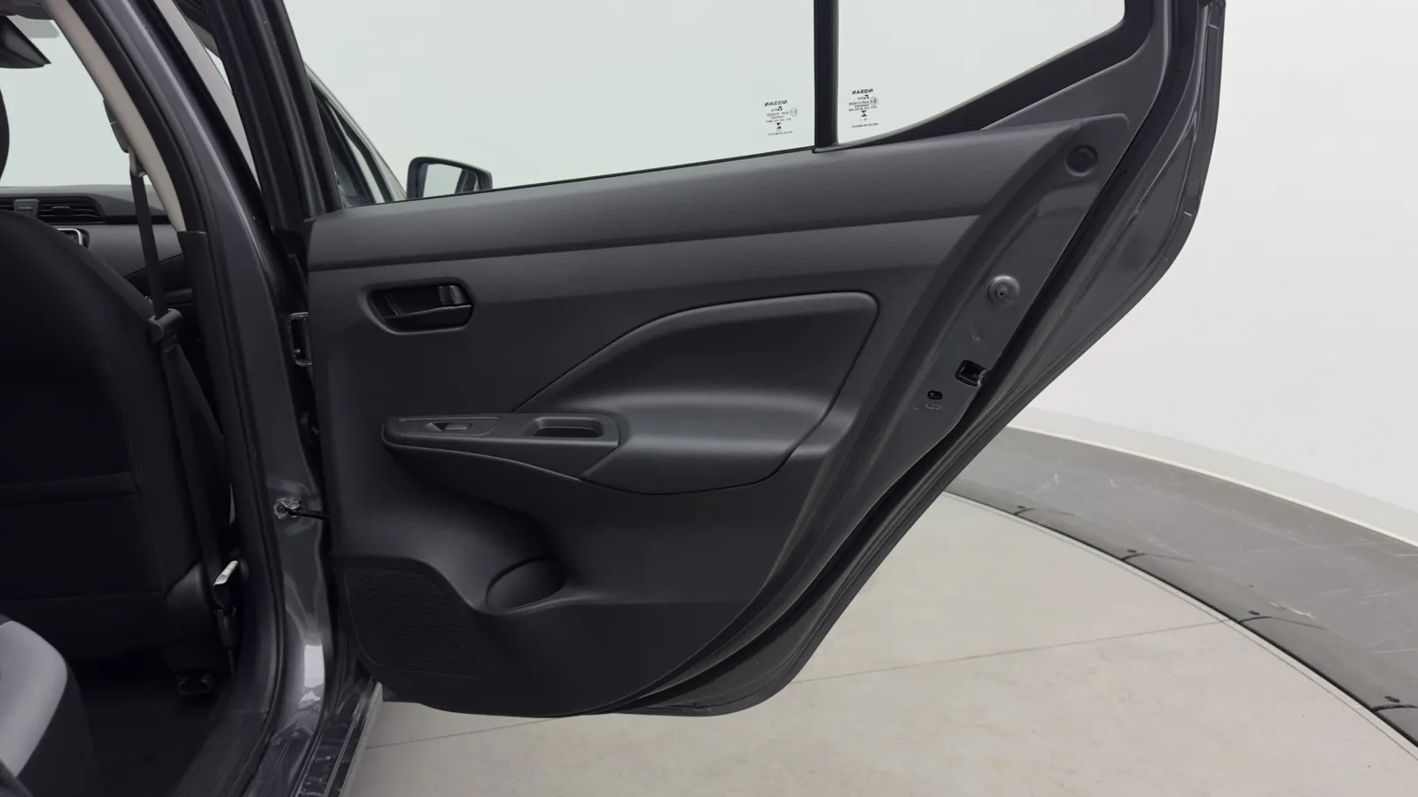 Nissan Versa photo 28