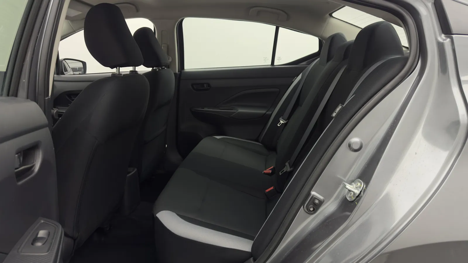 Nissan Versa photo 20